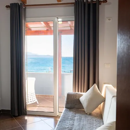 Cerca De Mar Ksamil
